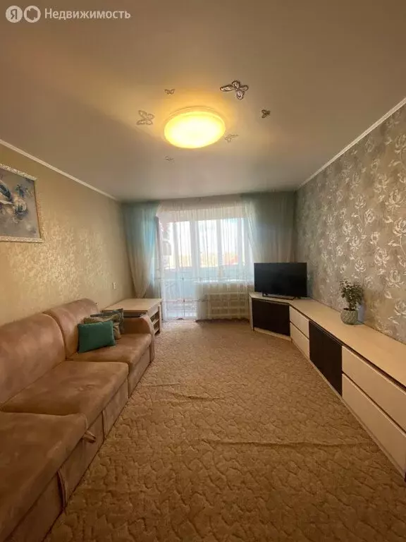 4-комнатная квартира: Еманжелинск, улица Островского, 48 (68.8 м) - Фото 1