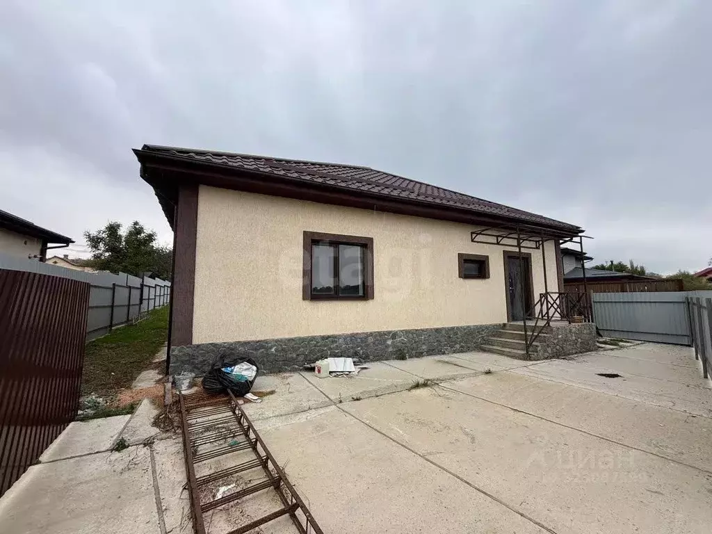 Дом в Крым, Симферопольский район, Перовское с/пос, с. Украинка ул. ... - Фото 1