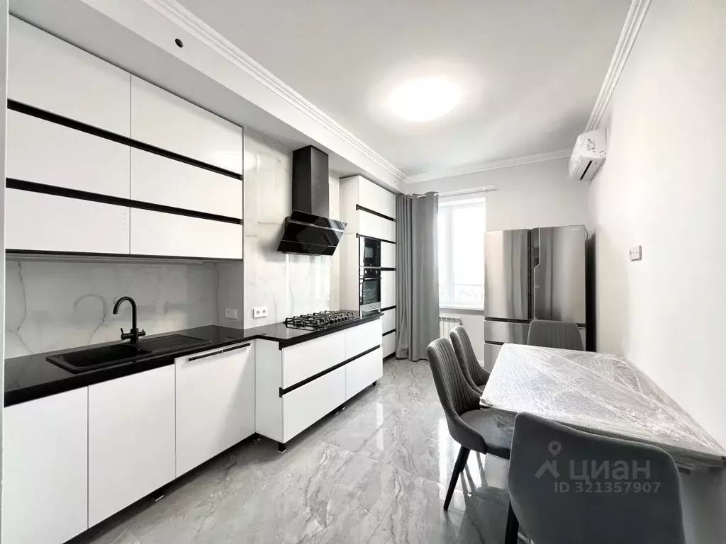 4-к кв. Волгоградская область, Волжский Советская ул., 17А (129.8 м) - Фото 0