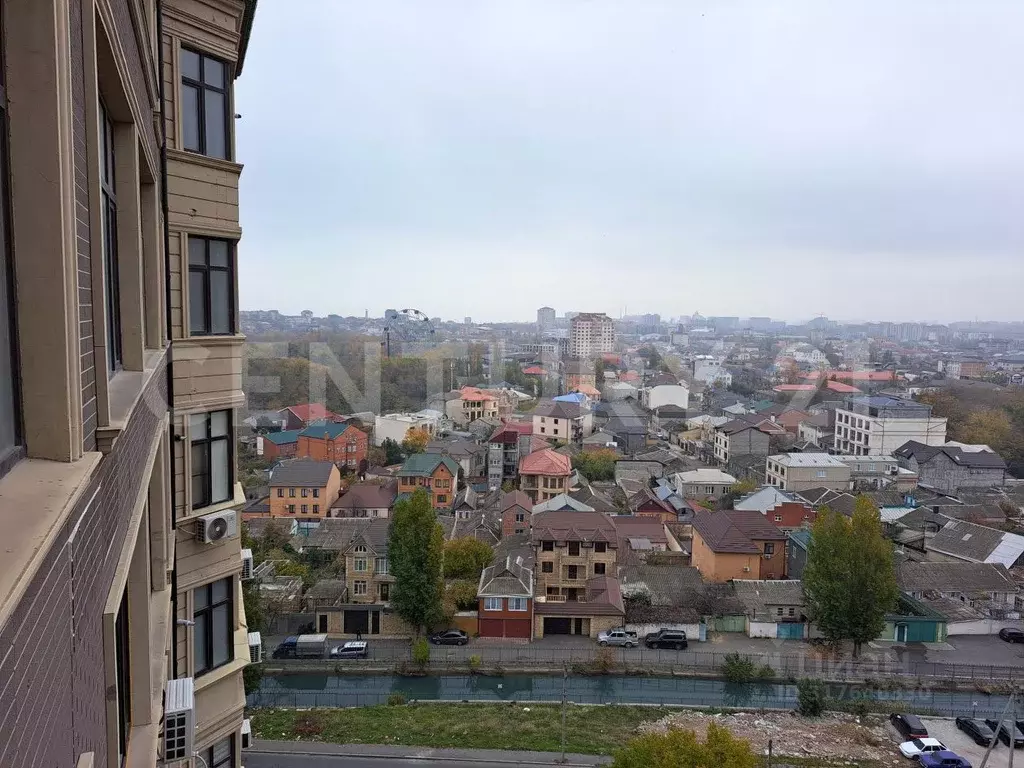 2-к кв. Дагестан, Махачкала ул. Пугачева, 8 (91.0 м) - Фото 0
