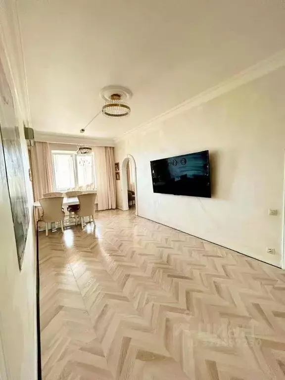 4-к кв. Саха (Якутия), Якутск 202-й мкр, 19 (94.0 м) - Фото 0