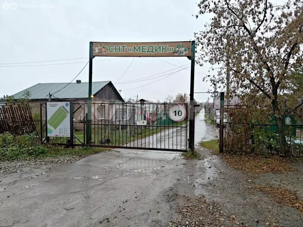 Участок в Криводановский сельсовет, садовое товарищество Медик (4 м) - Фото 0