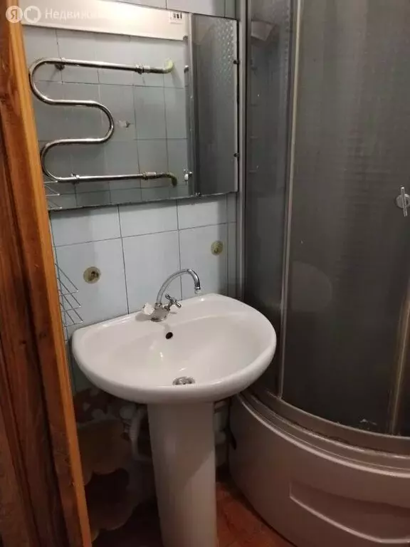 3-комнатная квартира: Русско-Высоцкое, 20 (59 м) - Фото 0