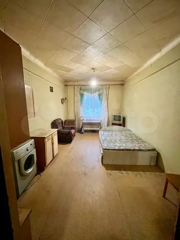 Комната 19 м в 1-к., 1/4 эт. - Фото 0