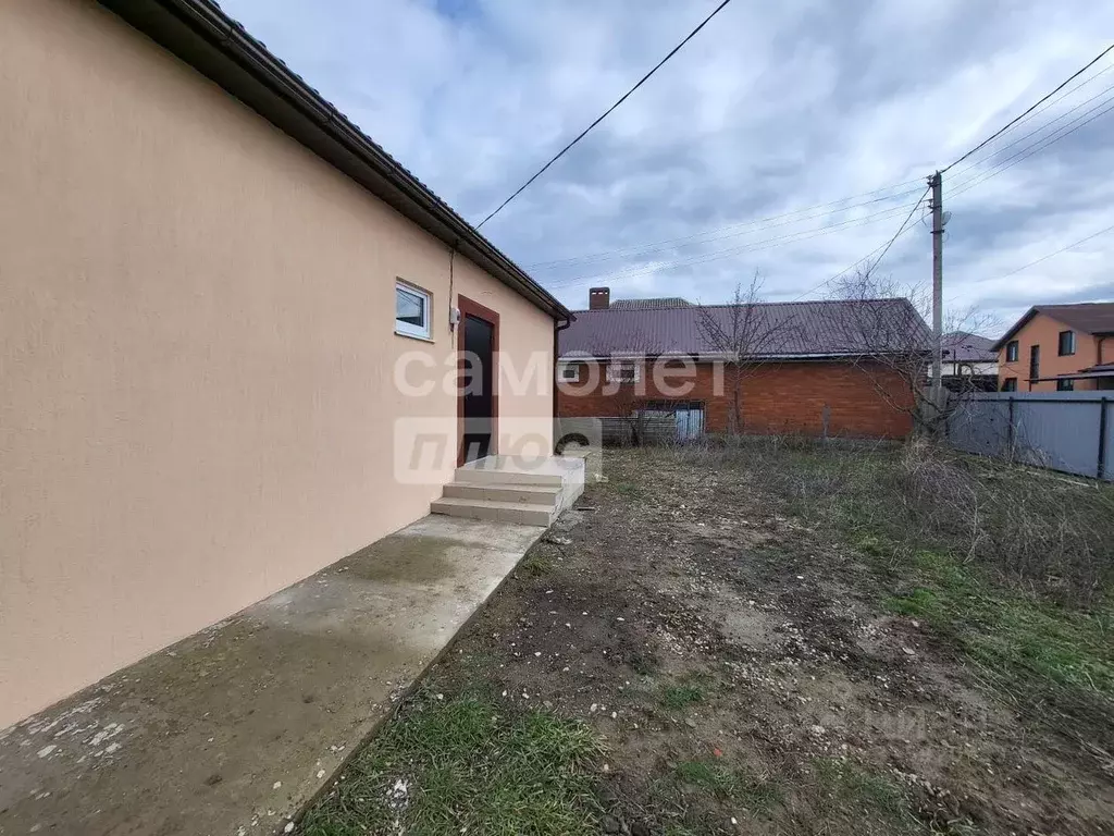 Дом в Краснодарский край, Абинск Луговая ул. (80 м) - Фото 1