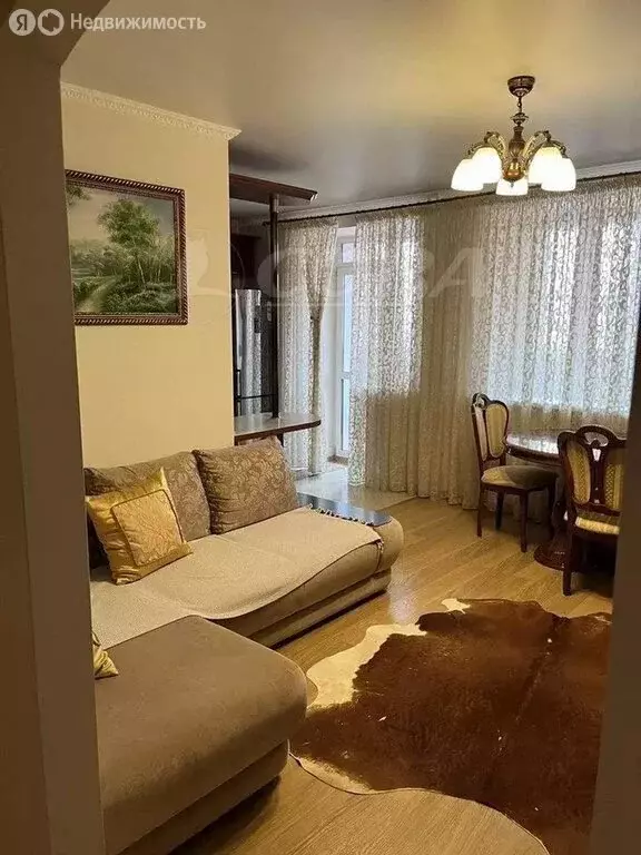 1-комнатная квартира: Тюмень, улица Щорса, 2 (55.3 м) - Фото 2