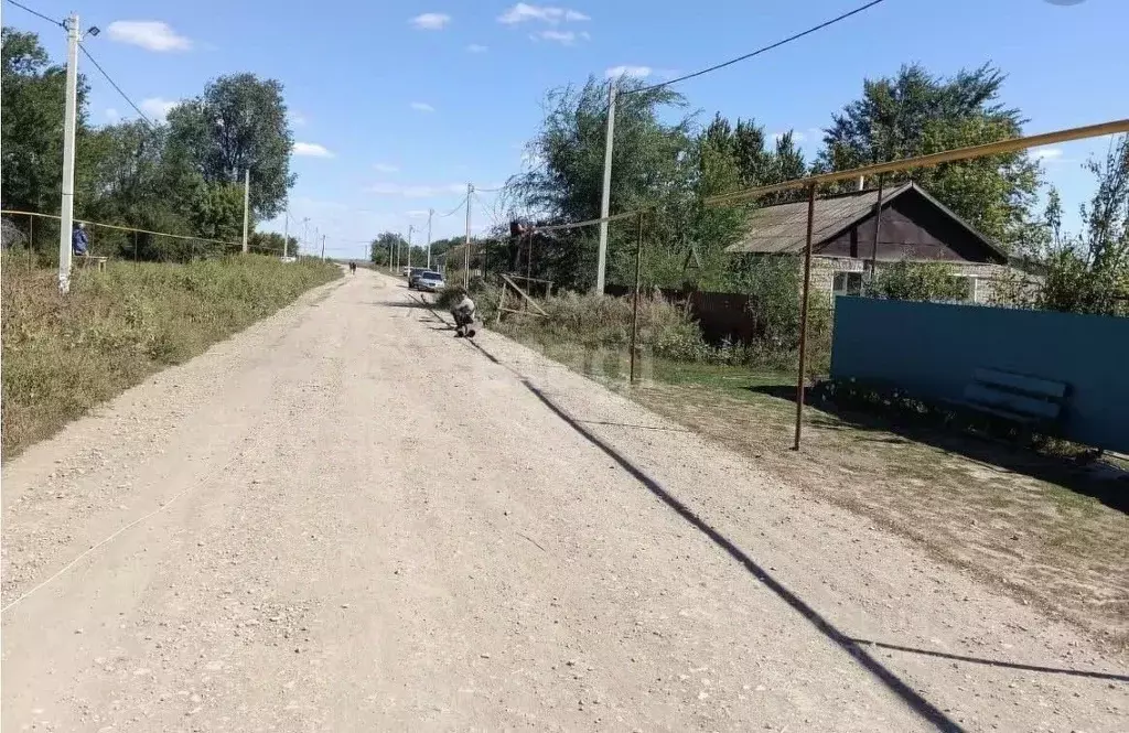 Дом в Саратовская область, Федоровский район, Семеновское ... - Фото 1