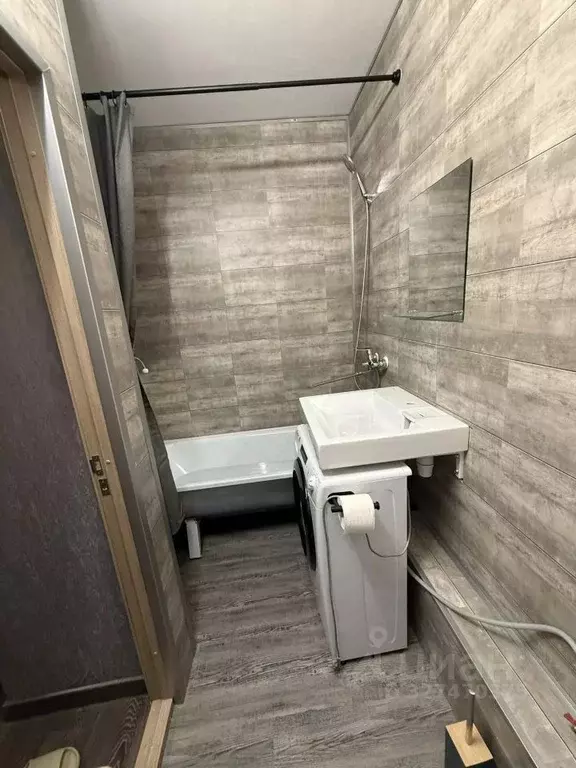 1-к кв. Омская область, Омск проезд 1-й Амурский, 7 (37.0 м) - Фото 2