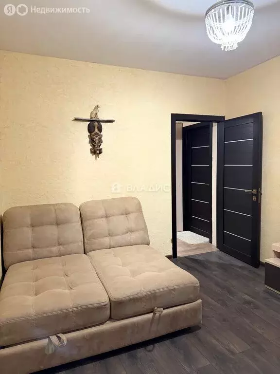 4-комнатная квартира: Белгород, улица 5 Августа, 17 (86 м) - Фото 1