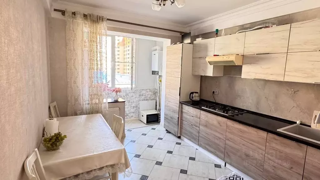 3-к кв. Дагестан, Каспийск ул. Ленина, 98А (68.0 м) - Фото 0