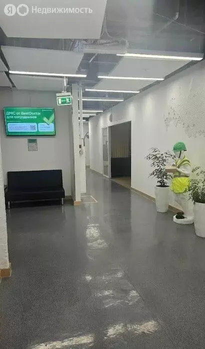 Помещение свободного назначения (3000 м) - Фото 1