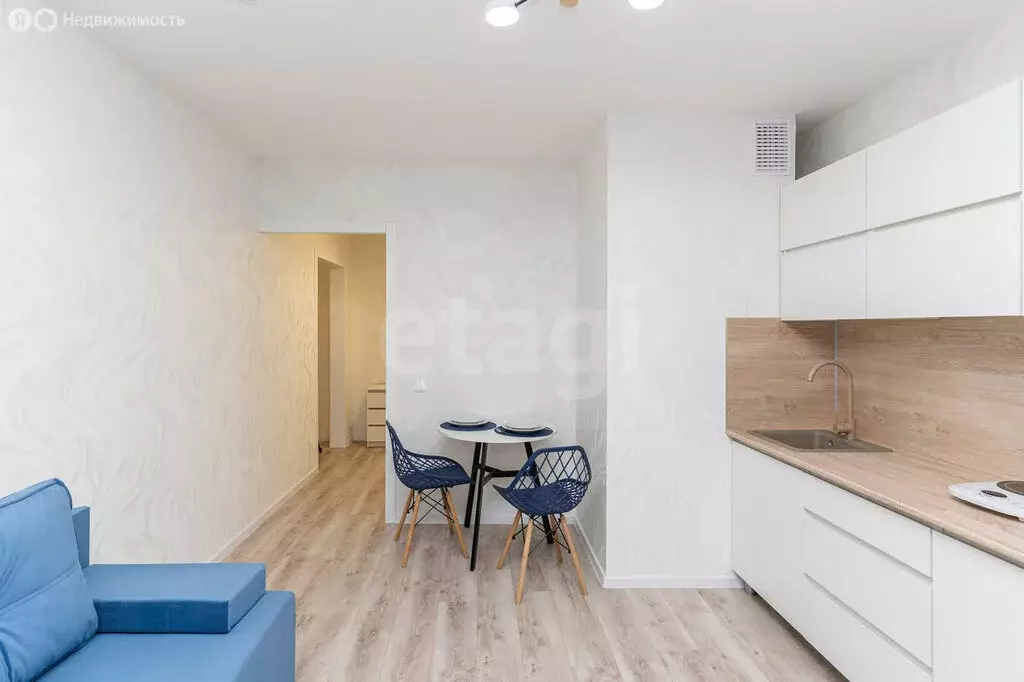 Квартира-студия: Тюмень, улица Павла Шарова, 27 (29 м) - Фото 1