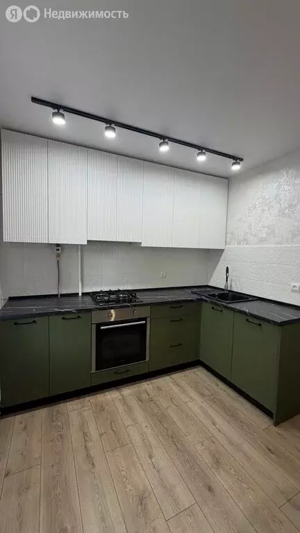 2-комнатная квартира: Киров, Производственная улица, 3 (52.8 м) - Фото 1