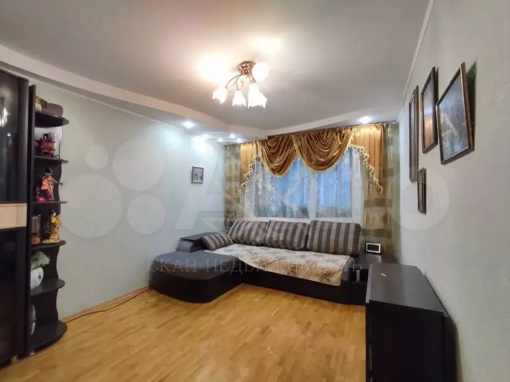 2-к. квартира, 60 м, 1/5 эт. - Фото 0