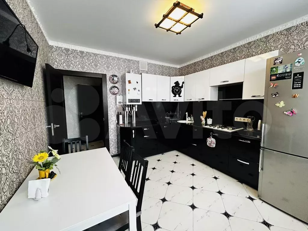 1-к. квартира, 45 м, 3/10 эт. - Фото 0