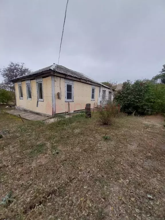 Дом в Ростовская область, Усть-Донецкий район, Мелиховская ст-ца ... - Фото 1