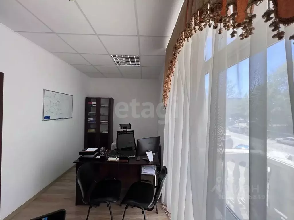 Офис в Севастополь ул. Бориса Михайлова, 5В (27 м) - Фото 1