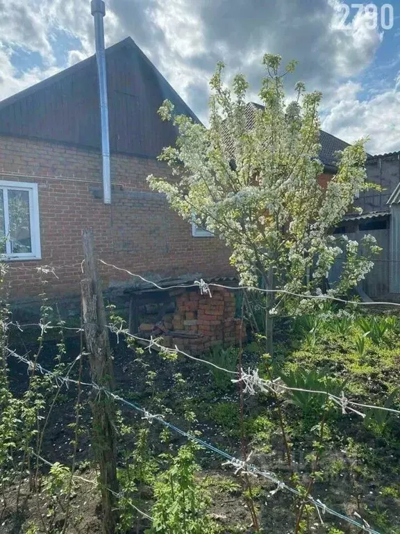 Дом в Краснодарский край, Динской район, Новотитаровское с/пос, Карла ... - Фото 2