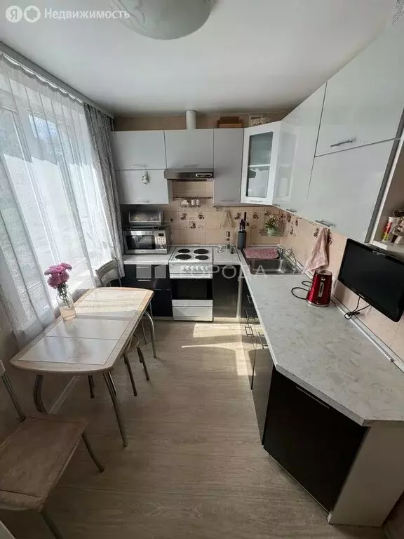 3-комнатная квартира: Бердск, Микрорайон, 54 (58.3 м) - Фото 0
