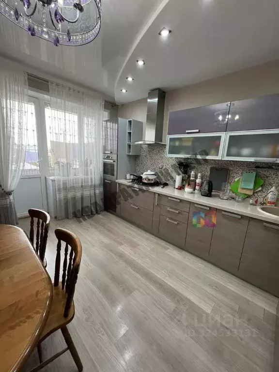 4-к кв. Калмыкия, Элиста ул. Хонинова, 9 (103.0 м) - Фото 1