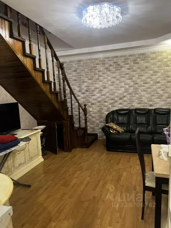 Дом в Северная Осетия, Владикавказ ул. Воробьева (40 м) - Фото 1