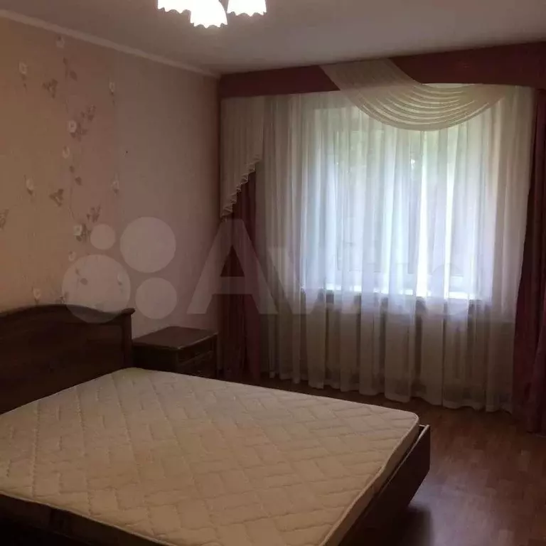 2-к. квартира, 57 м, 1/10 эт. - Фото 0