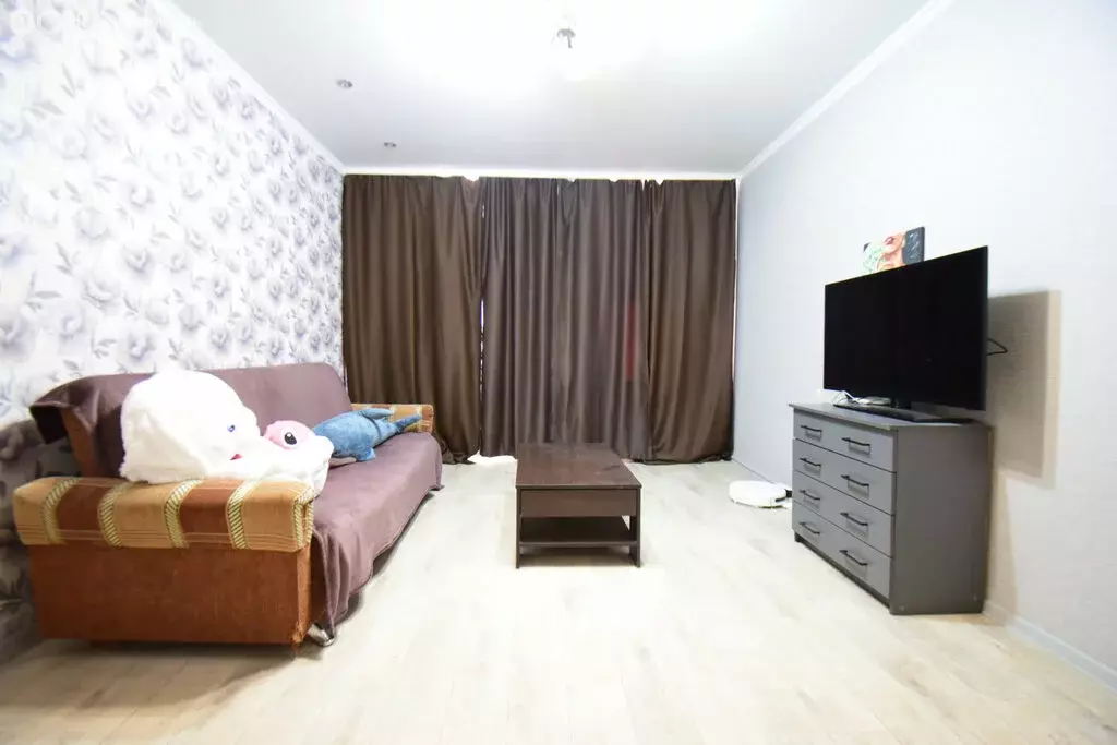2-комнатная квартира: Туймазы, улица Гафурова, 5 (58 м) - Фото 1