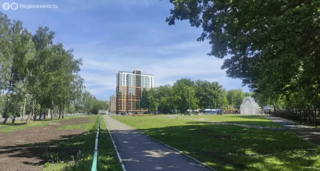 3-комнатная квартира: Саранск, проспект 60 лет Октября, 2/2 (89.81 м) - Фото 1