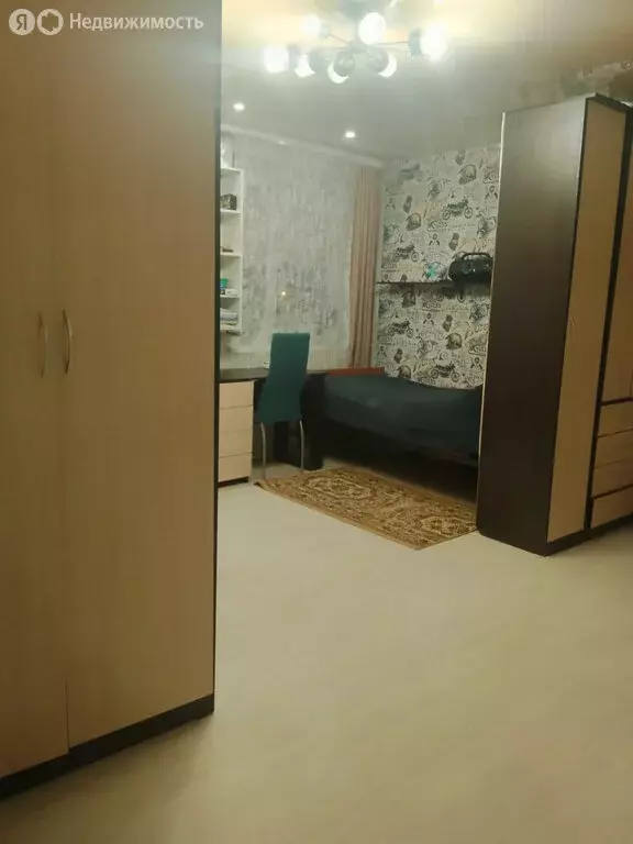 2-комнатная квартира: Ялуторовск, улица Менделеева, 4 (62.8 м) - Фото 1