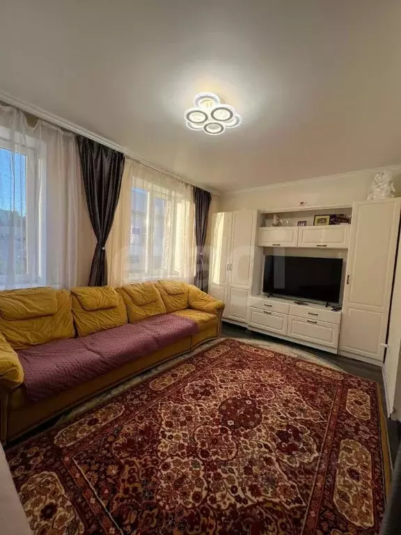 2-к кв. Тульская область, Богородицк ул. Коммунаров, 49 (57.9 м) - Фото 1