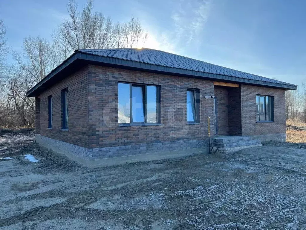 Дом в Алтайский край, Первомайский район, с. Фирсово ул. Азамата ... - Фото 1