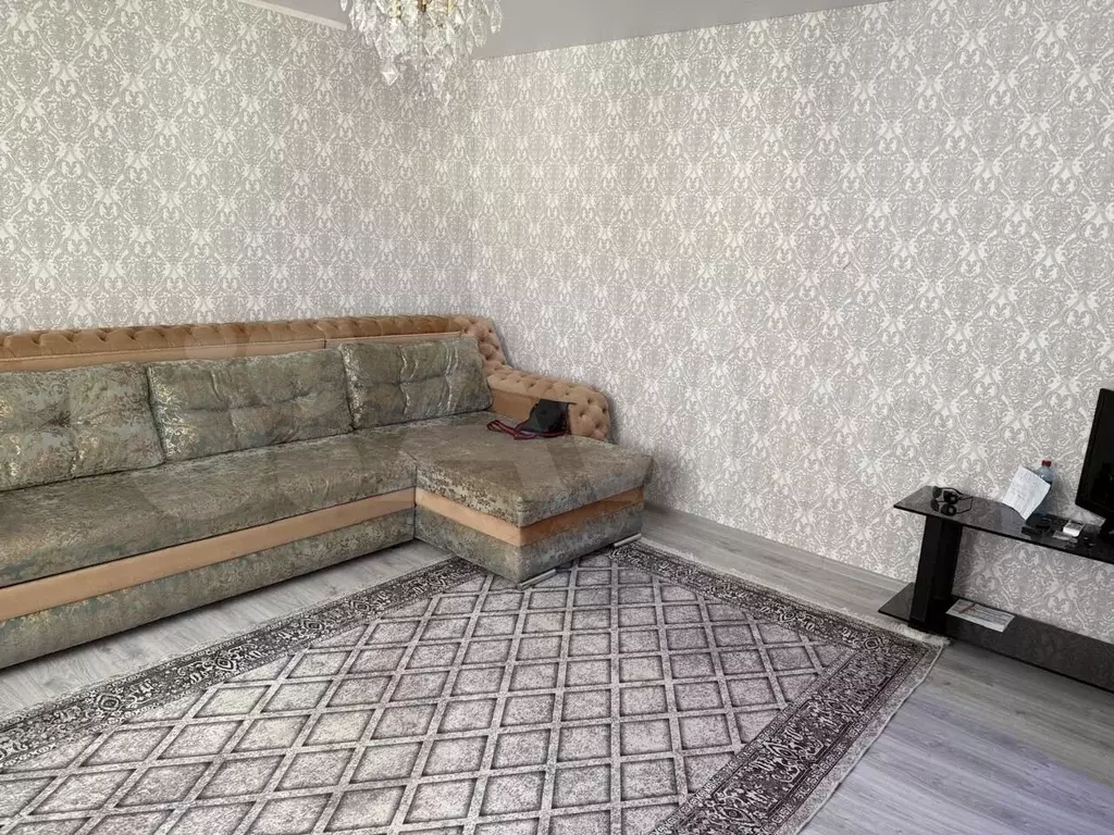 1-к. квартира, 50 м, 10/10 эт. - Фото 1