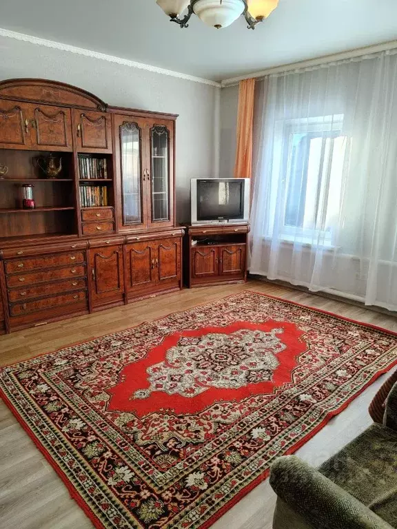 Дом в Омская область, Омск ул. 21-я Северная (75 м) - Фото 1