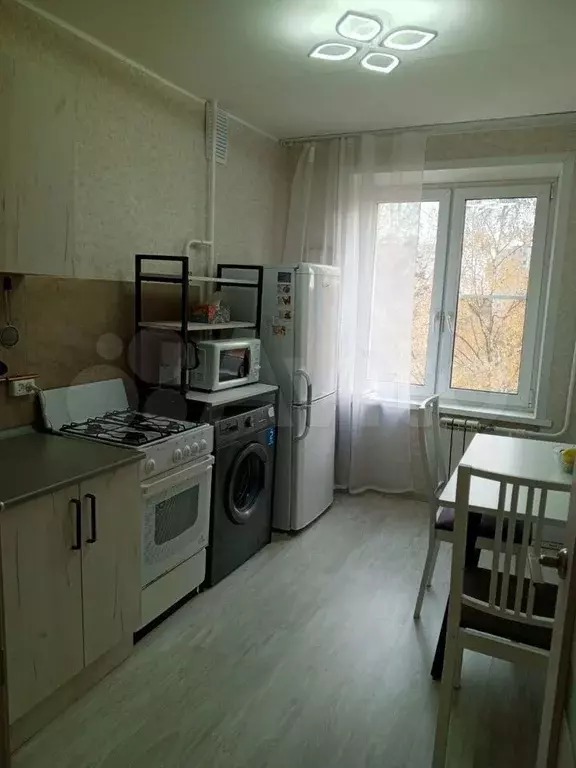 1-к. квартира, 40 м, 7/9 эт. - Фото 0