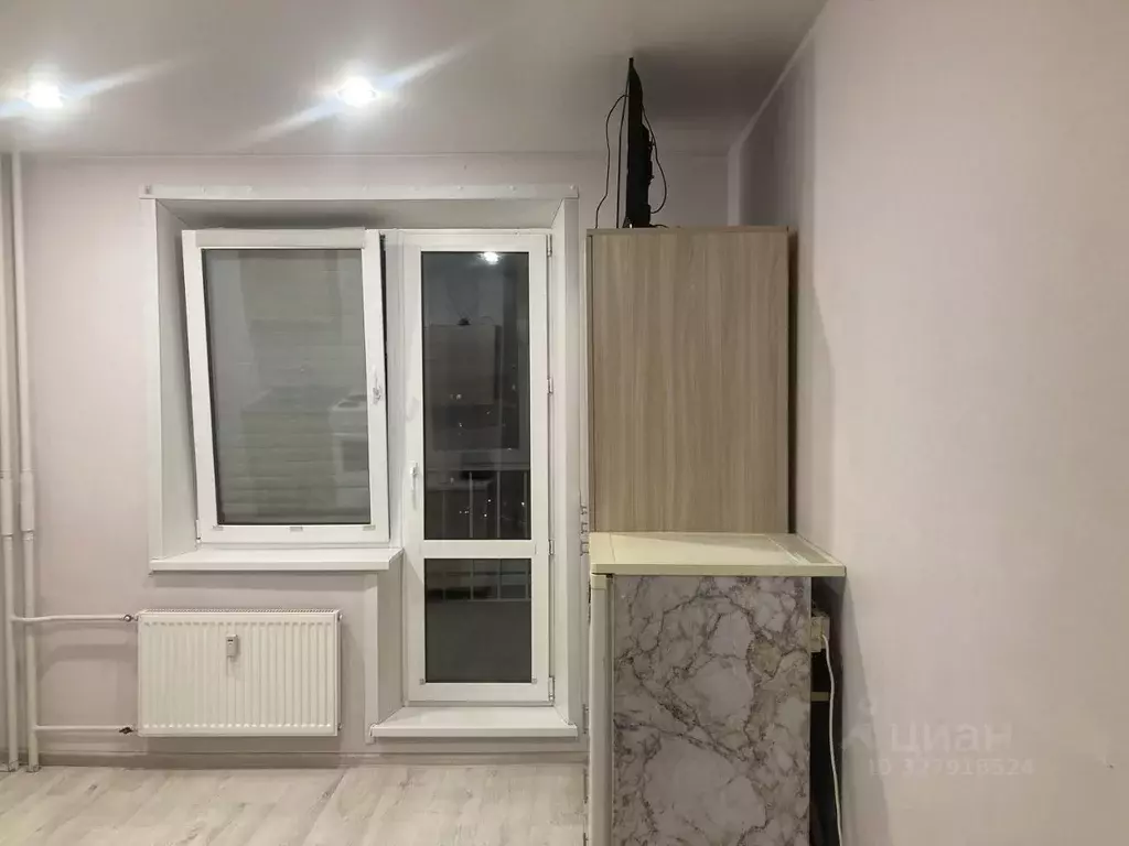 Студия Тюменская область, Тюмень ул. Новоселов, 107 (17.0 м) - Фото 1