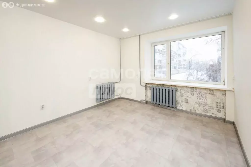 1к в 8-комнатной квартире (18 м) - Фото 2