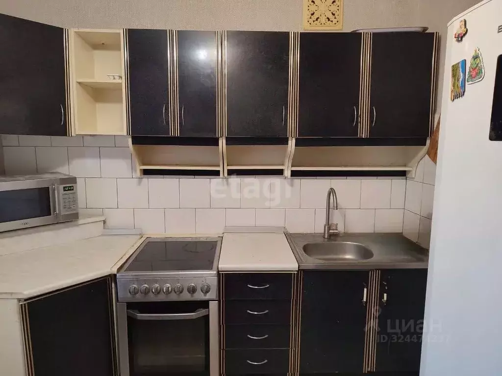 1-к кв. Белгородская область, Старый Оскол Макаренко мкр, 40 (35.0 м) - Фото 1