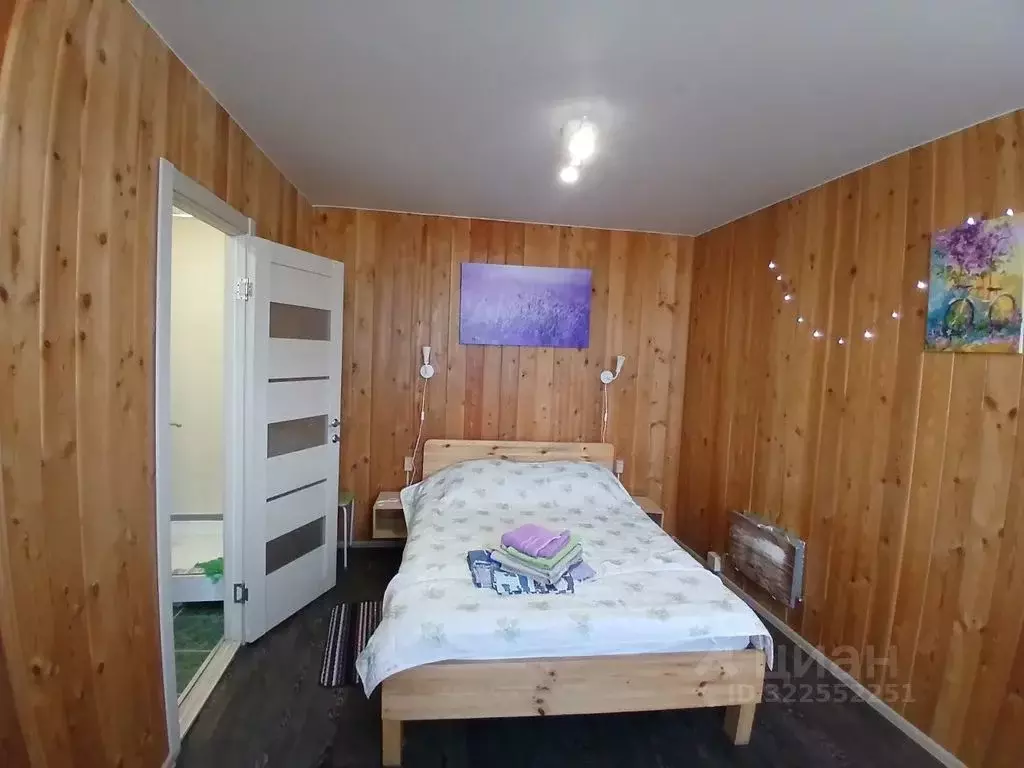 Комната Бурятия, Тункинский район, пос. Аршан ул. Пушкина, 11 - Фото 1