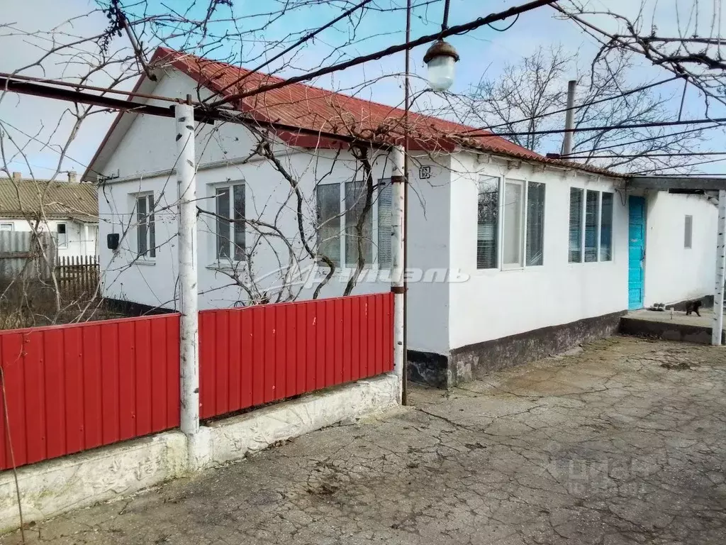 Дом в Крым, Джанкойский район, с. Целинное ул. Северная, 13 (65 м) - Фото 0