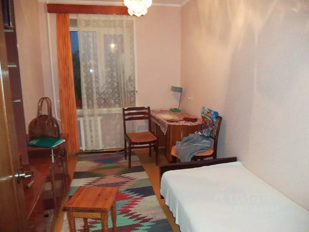 Комната Тюменская область, Тюмень ул. Республики, 39 (13.0 м) - Фото 0