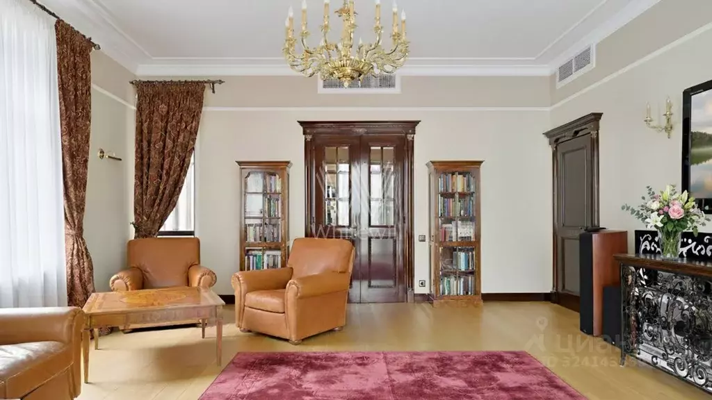 3-к кв. Москва Староволынская ул., 15к5 (128.0 м) - Фото 1