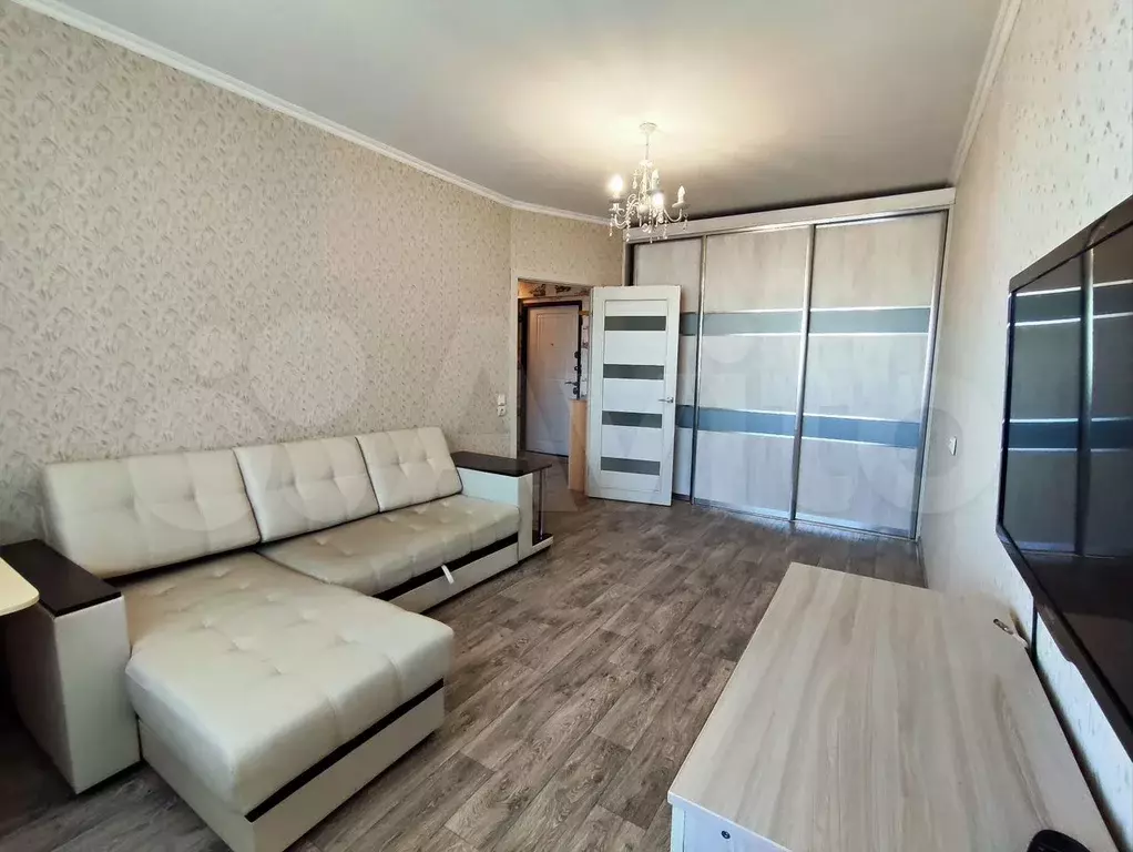 1-к. квартира, 35 м, 8/10 эт. - Фото 0