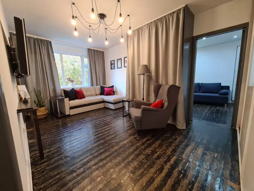 3-к кв. Ямало-Ненецкий АО, Новый Уренгой 2-й мкр, ул. ... - Фото 2