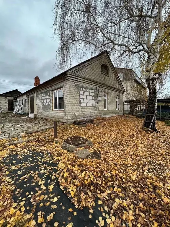 Дом в Саратовская область, с. Александровка ул. Центральная (82 м) - Фото 1