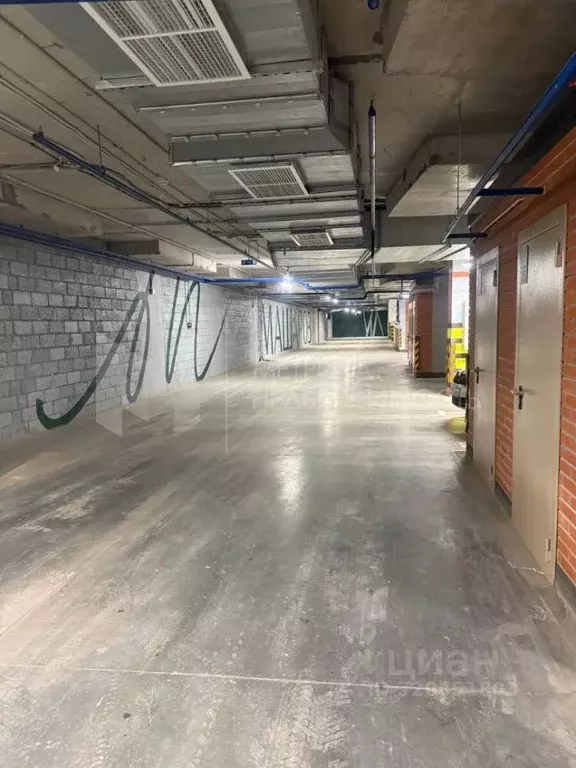 Гараж в Тюменская область, Тюмень ул. Николая Машарова, 8 (14 м) - Фото 1