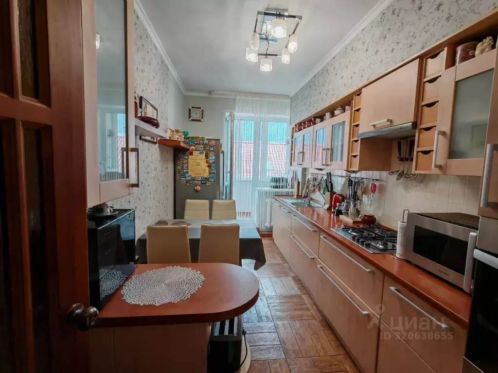 3-к кв. Калининградская область, Зеленоградск Садовая ул., 32 (73.0 м) - Фото 0