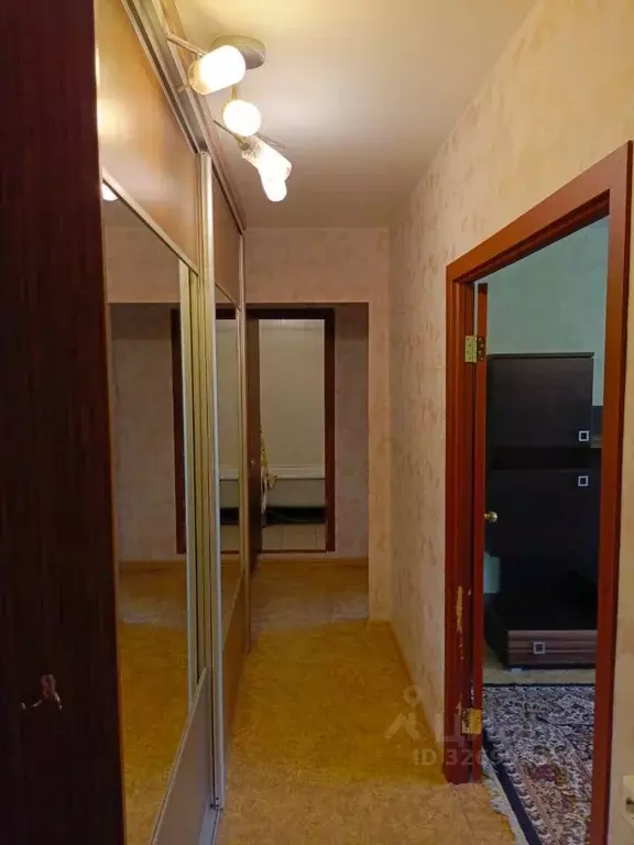 2-к кв. Челябинская область, Челябинск ул. Барбюса, 5А (57.0 м) - Фото 1