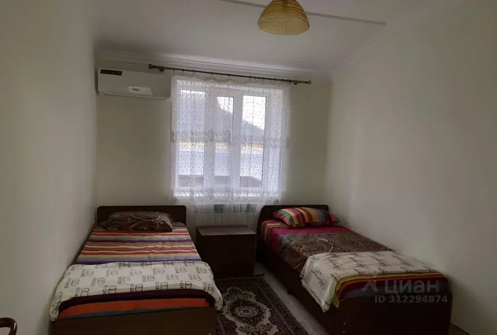 Дом в Дагестан, Дербент ул. Шеболдаева, 106 (600 м) - Фото 1
