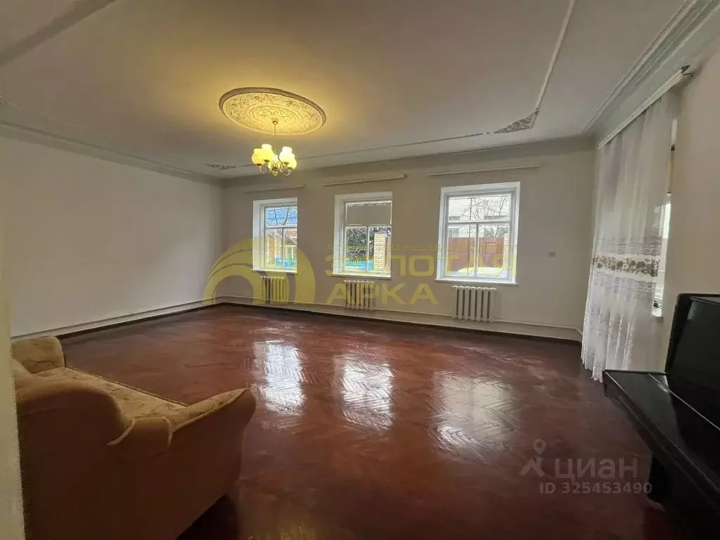 Дом в Краснодарский край, Темрюк ул. Парижской Коммуны, 45 (95 м) - Фото 2