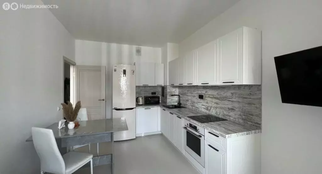 1-комнатная квартира: Краснодар, улица Лётчика Позднякова, 2 (43 м) - Фото 2